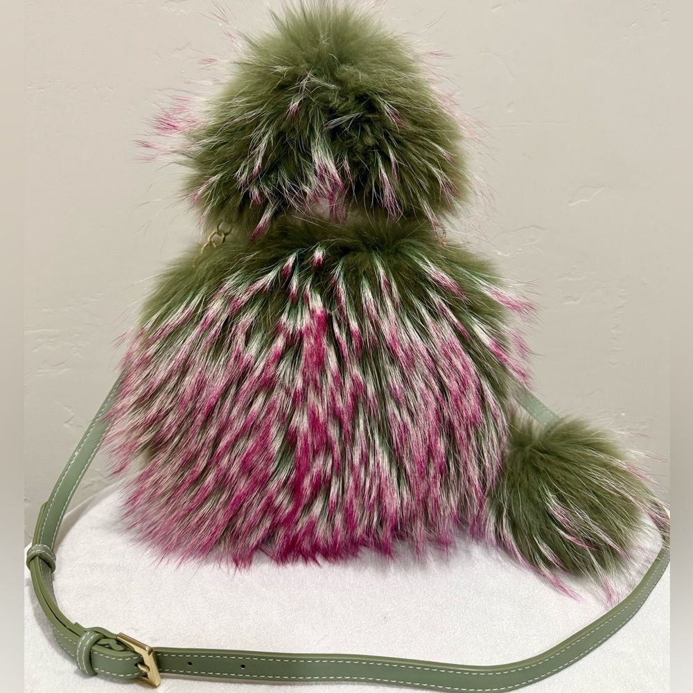 Handmade 2 Tone Premium Finn Raccoon Fur Handbag/Crossbody & Fur Pompom Charm